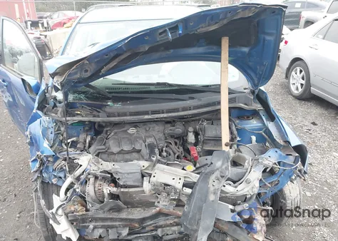 2008 Nissan Versa 1.8S z USA, uszkodzony, nr VIN 3N1BC13E38L427865